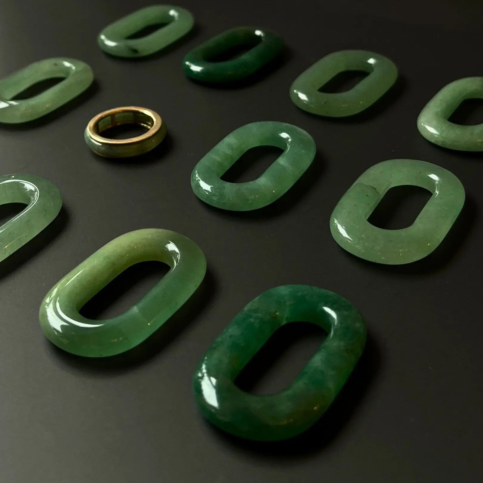Beyond Green: Exploring the Different Colors of Jade and What They Mean Aulyn