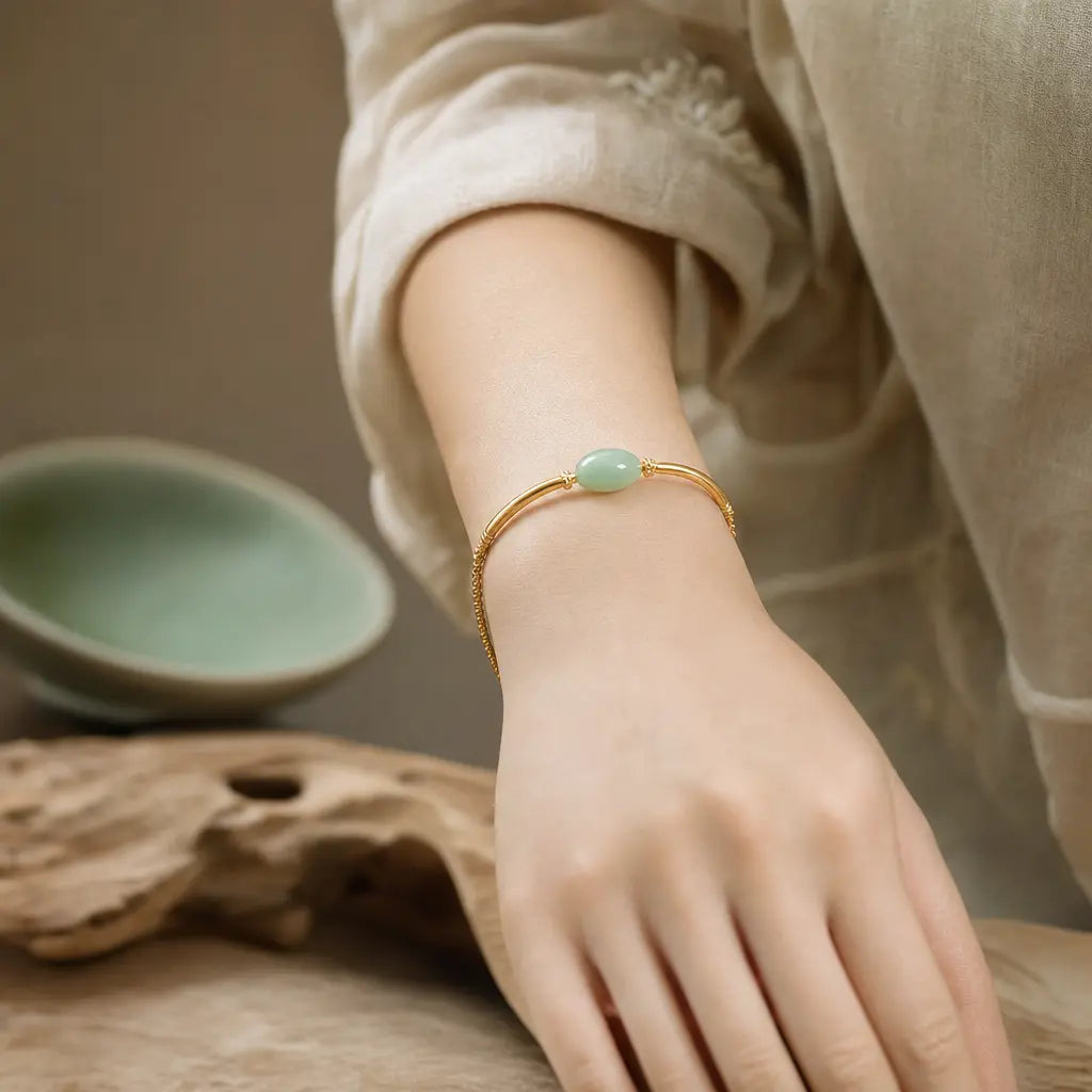 Featured image for Gold and Jade Bracelet Guide: How to Select Bracelet Size and Fit Comfortably