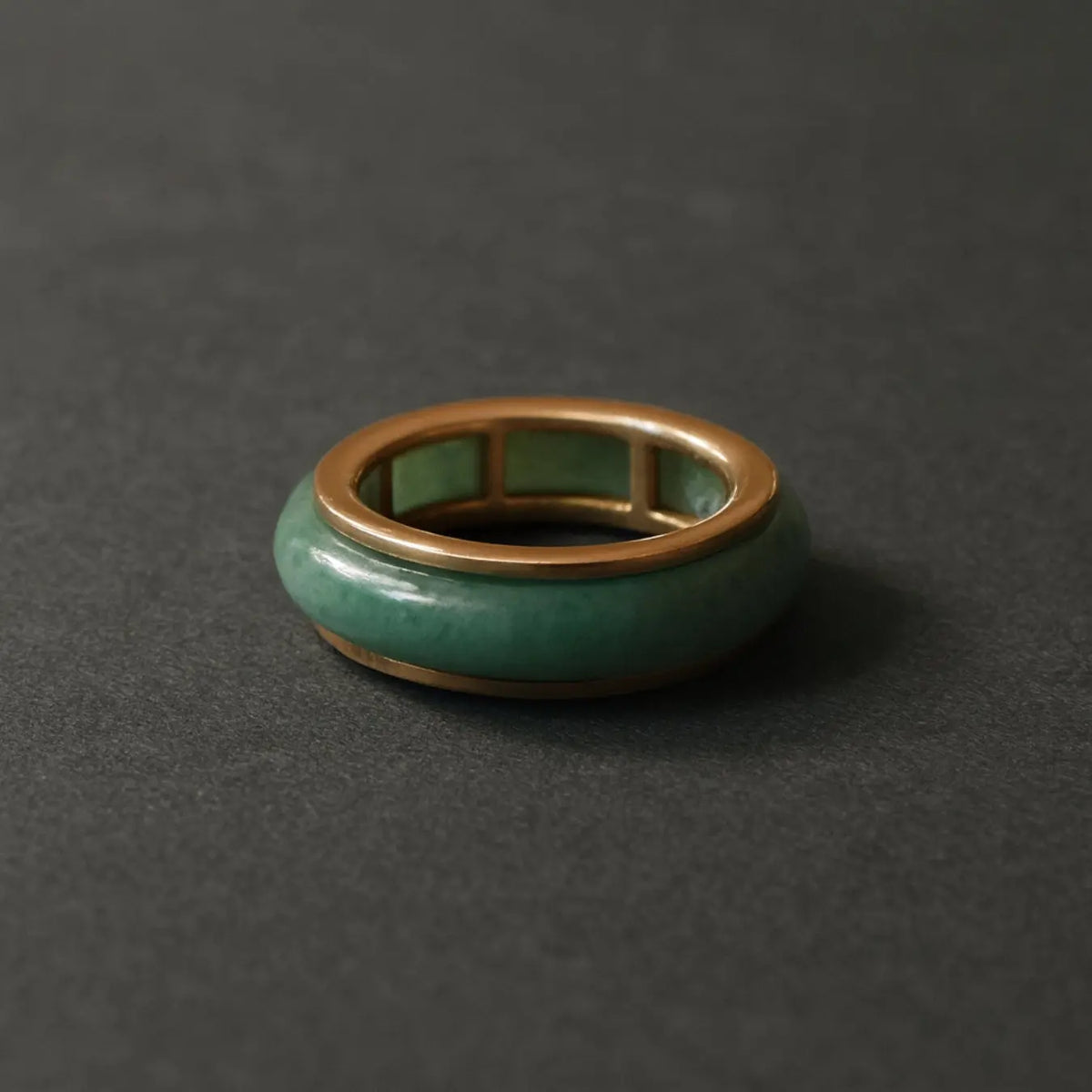 Jaura Ring in solid gold with natural jadeite, handcrafted in Canada – elegant and timeless design.
