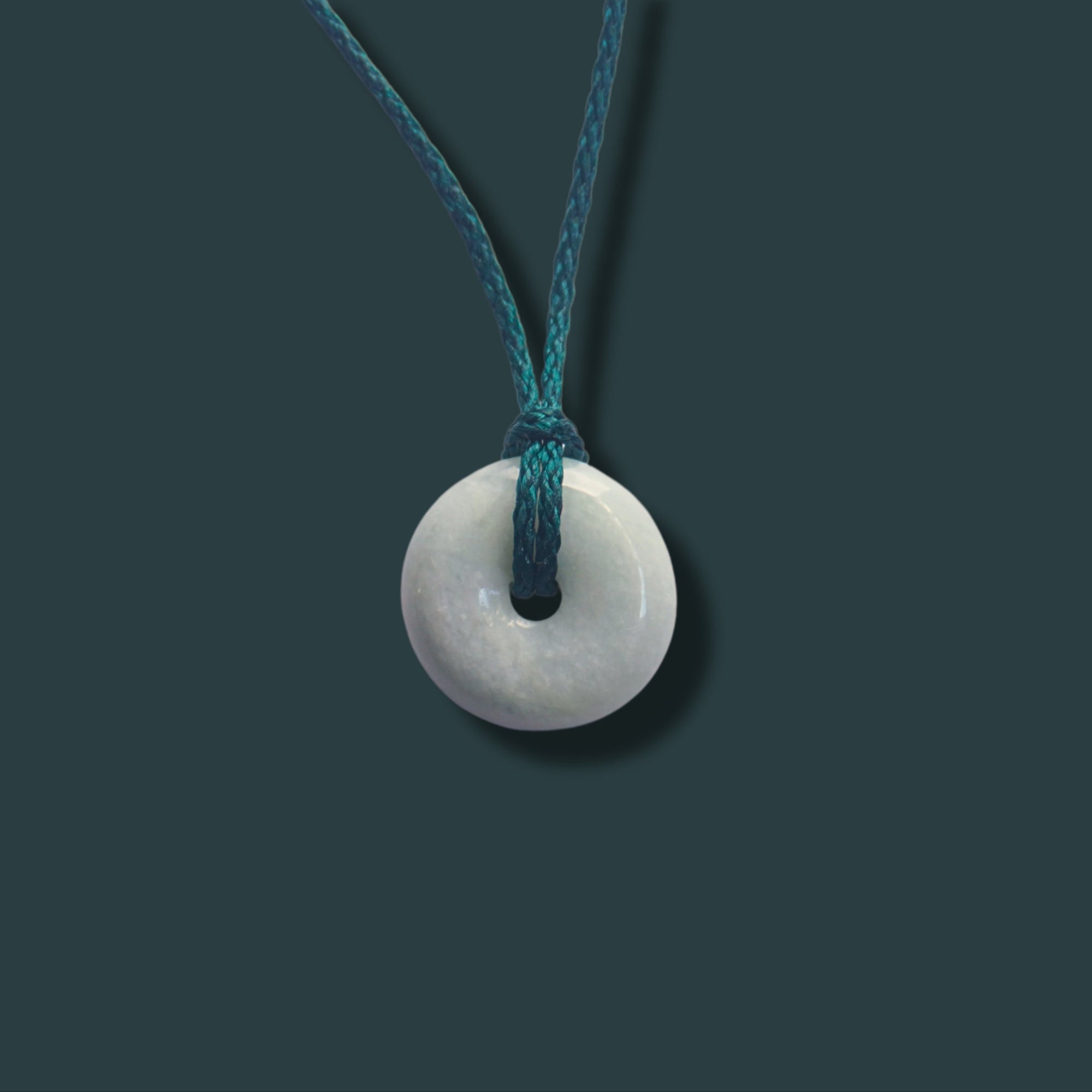 Yuán Thread Necklace